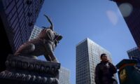 外資系企業が中国撤退加速　直接投資は51％減　経済危機深刻化