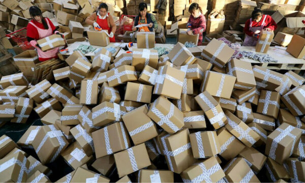 中国ネット通販セールで苦情殺到　「安いはずが高い」ダブル11の落とし穴