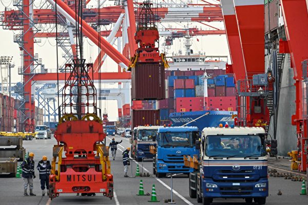 日本企業　中国依存を急速に縮小　緊張再燃と商業リスク増大が拍車