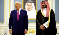 トランプ氏とサウジ王太子の再会談　中東秩序を左右する取引の行方
