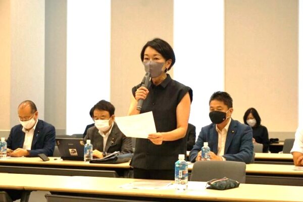 野田氏の「日中お互い罵り合い」発言に　山尾志桜里氏「日本は冷静」「中国を利する」と指摘