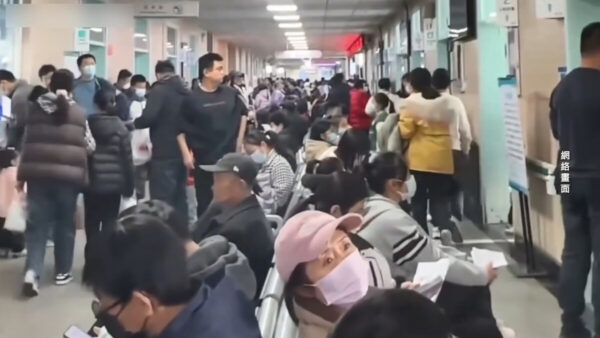 中国で感染急拡大　複数のウイルスが同時流行　各地で休校も　　