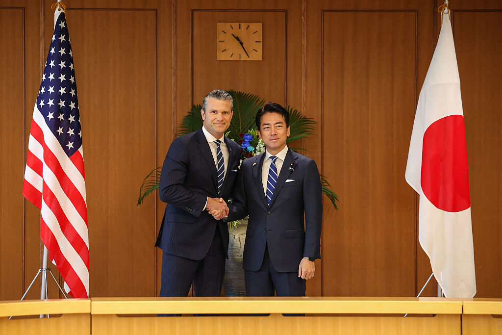 日米防衛相電話会談 レーダー照射事件で中国軍に深刻懸念　小泉進次郎・ヘグセス長官