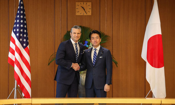 日米防衛相電話会談　レーダー照射で中共軍に深刻な懸念