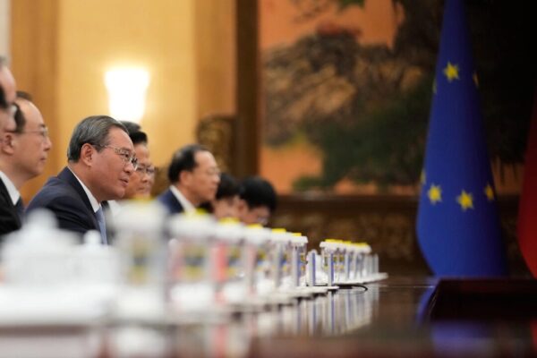 中国共産党に逆風　成果乏しいEU首脳会議　BRICSは減速