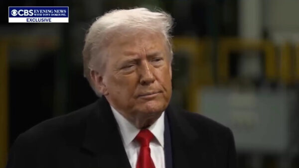 トランプ大統領 イランが抗議参加者を処刑すれば「強硬対応」と警告