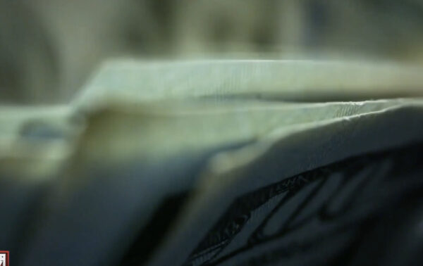 中共の米軍への浸透　中国籍の人物が米海軍兵士と偽装結婚　軍用身分証の取得を企図か