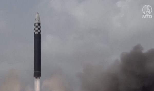 北朝鮮が複数の弾道ミサイル発射　日米韓が警戒強化