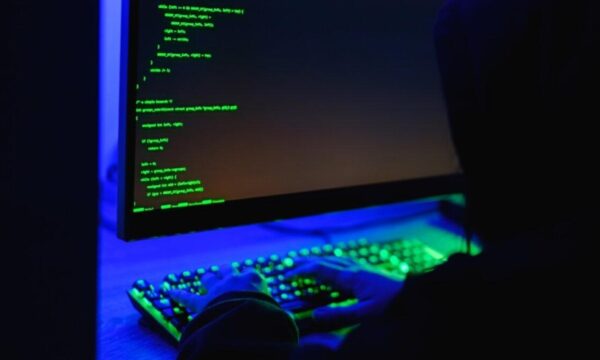 相次ぐ不正アクセス　中国系AIの「ARTEX」で日本企業をサイバー攻撃か　