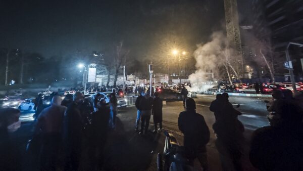 中東特派員　「イラン街頭はいまも緊迫」