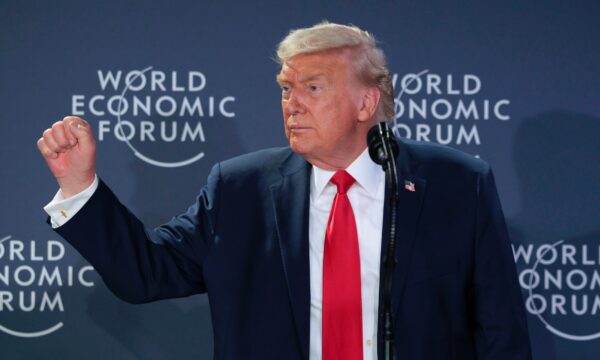 トランプ氏　グリーンランドの一部の主権取得へ