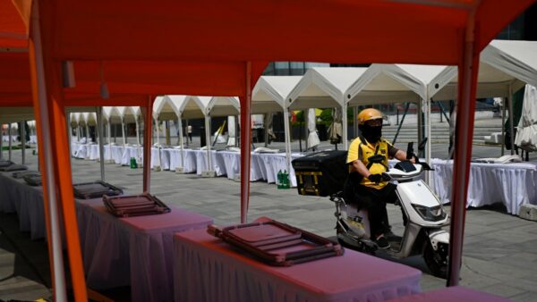 中国で大量解雇と減給続く 当局が失業率を粉飾