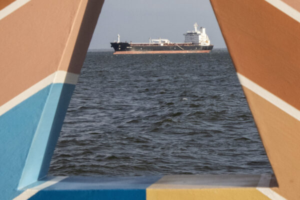 トランプ政権 ベネズエラに中露断絶要求　石油圧力で南米勢力再構築