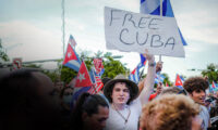 マドゥロ氏拘束で「次は祖国を」と期待高まる　在米キューバ系市民の本音