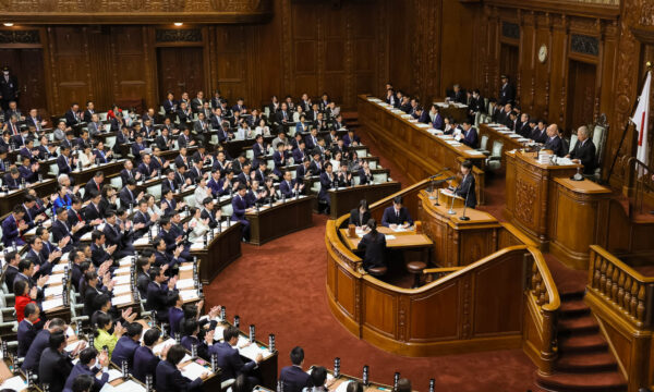 高市施政方針　中共の脅威言及　新政策推進と防衛強化へ