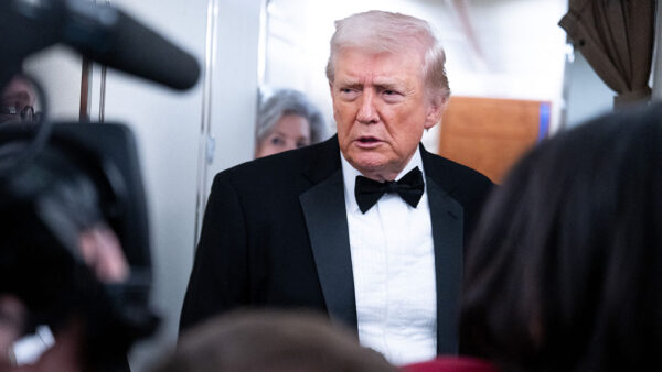 トランプ大統領の脅しが奏功　イラン大統領が交渉に同意