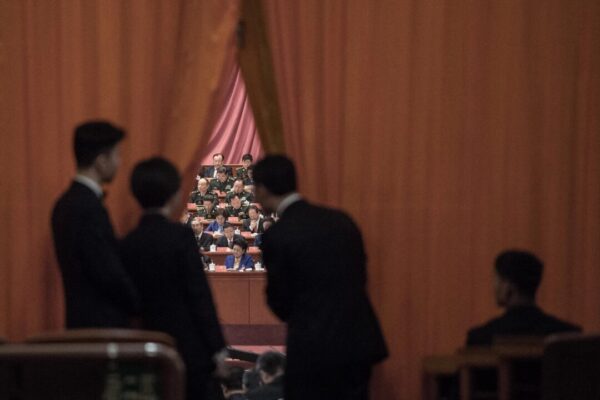 中国軍の粛清は習近平周辺での権力闘争激化を示唆　専門家