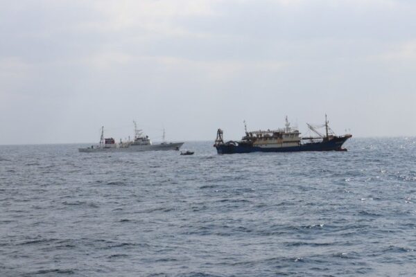 中国虎網漁船船長を逮捕　立入検査拒否し逃走　長崎県沖