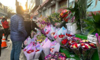 中国のバレンタイン 花屋に客足戻らず