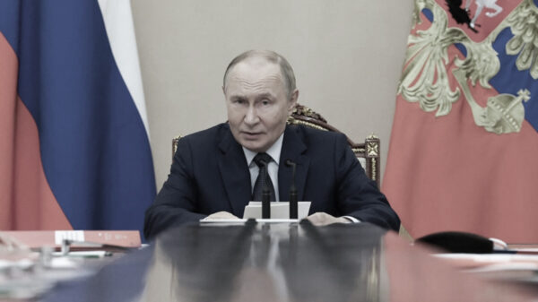 プーチン大統領10日余り公の場に姿見せず　クレムリン写真公開も疑念残る