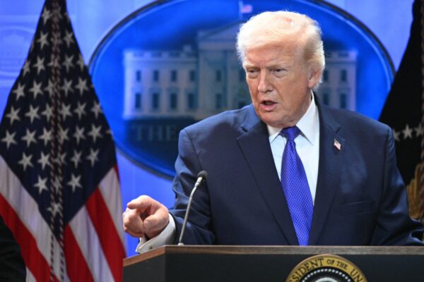 米最高裁「トランプ関税」違法判決  日本企業に追い風も新10%関税