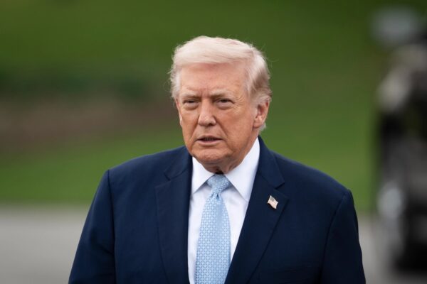 トランプ大統領　イランが核兵器追求を断念することで合意と表明