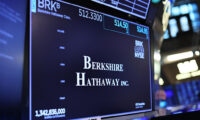 バークシャー　日本5大商社株へ投資拡大　米主要株に重要性匹敵