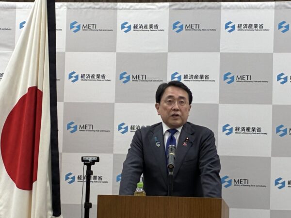 シンナー不足の真相は「流通の目詰まり」か　経産省が出荷抑制に異例の要請