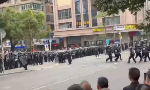 中国各地で衝突続発 北京が警戒【動画あり】