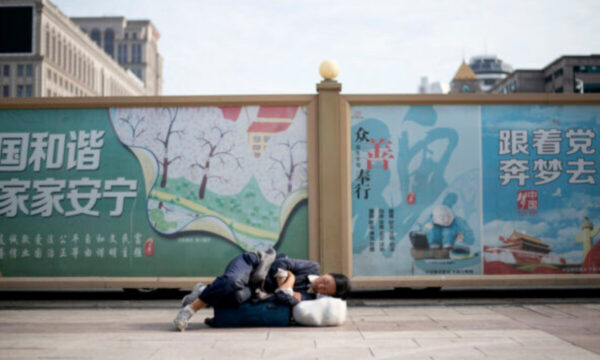 広がる中国の就職難 現場と公式発表にズレ鮮明