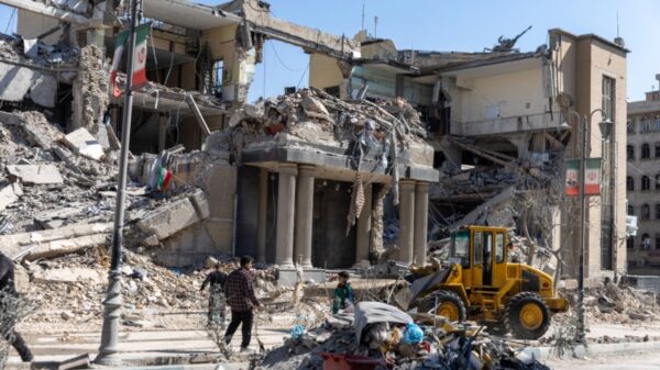 中国の宣伝アカウントが死亡デマ拡散　イスラエル元国防相が否定