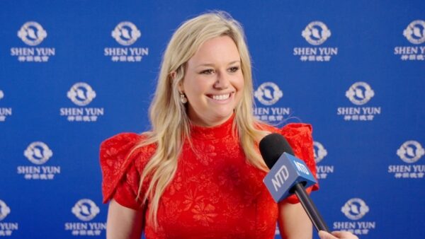 神韻カナダ ミシサガ公演　「神韻は優雅で品格があり　力強さに満ちている」