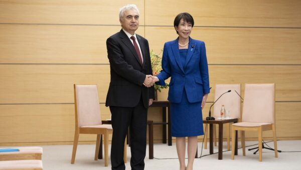 エネルギー不足緩和へ　日本　IEAに石油備蓄の追加放出を要請