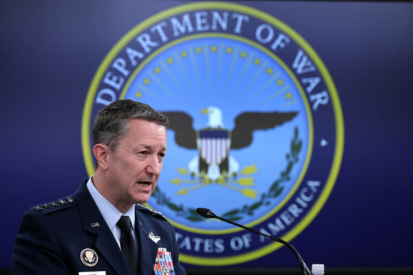 数か月にわたる綿密な計画　ケイン米統合参謀本部議長がイラン攻撃タイムラインを公表