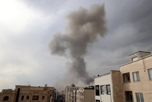 イスラエル「イラン・ミサイル能力24時間以内に壊滅」テヘラン大規模空爆