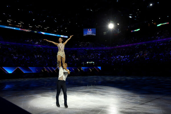「りくりゅう」ペア　今シーズン限りで現役引退を発表