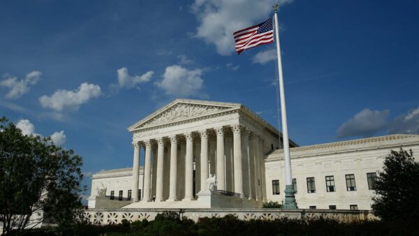 シスコの法輪功迫害協力疑惑　米最高裁で審理