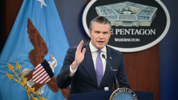 米国防長官　中露への行動も辞さず　イランとの戦争は数日以内に正念場へ