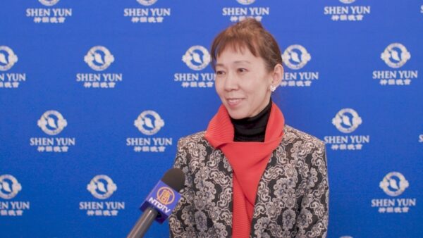 東京初日公演　日本舞踊家「神韻の芸術は心の栄養」