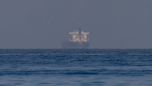 ホルムズ海峡全面封鎖は誤認か 新調査で判明