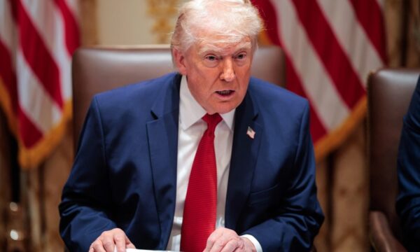 「私は中間選挙など気にしない」　トランプ大統領　和平交渉推進しつつイランへの制裁緩和を否定