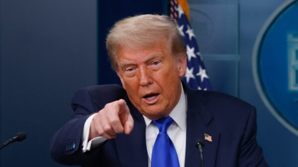 トランプ大統領「一刻の猶予もない」と警告　「合意なければイランは存在しなくなる」