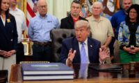 イランの最高指導者が濃縮ウランの国外移送を禁じたとの報道　トランプ氏が応答