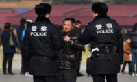 「中国社会は限界に近づいている」専門家が警鐘　官も民も不満拡大