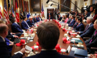 相次ぐ暗殺に「考えないようにしている」　トランプ氏　首都治安の改善を強調