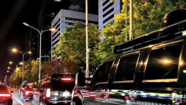 米シークレットサービス車列が北京に　トランプ氏訪中準備か