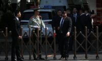 中共警備要員　米記者団を足止め　シークレットサービスとも衝突
