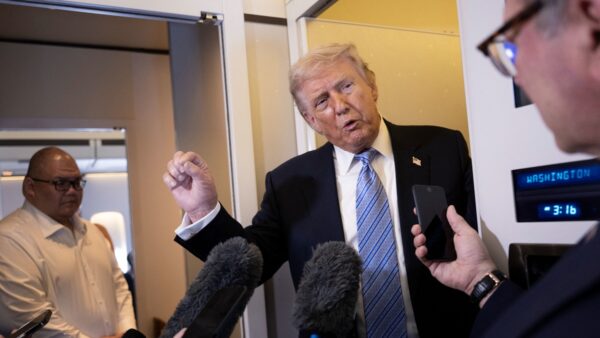 トランプ氏「嵐の前の静けさ」　米・イラン停戦協議は難航
