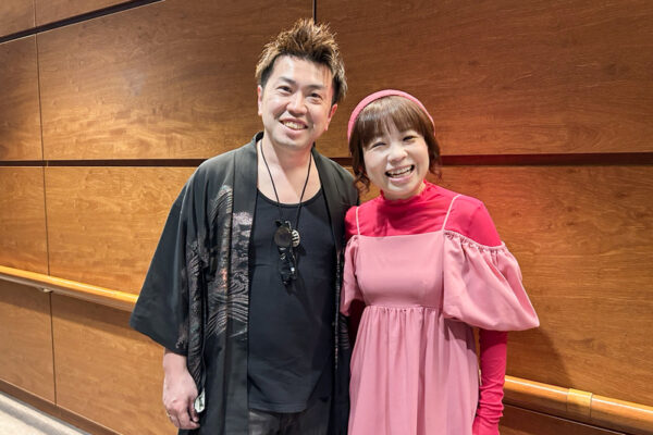 「世界から選び抜かれた一流のステージ」　歌手が神韻にエール