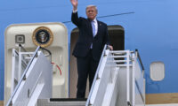 トランプ氏訪中終える　習近平を9月にホワイトハウス招待　協議継続へ